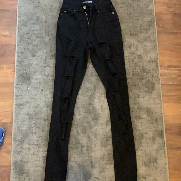 Black Fashion Nova Jean🖤 - Picture 4 of 5